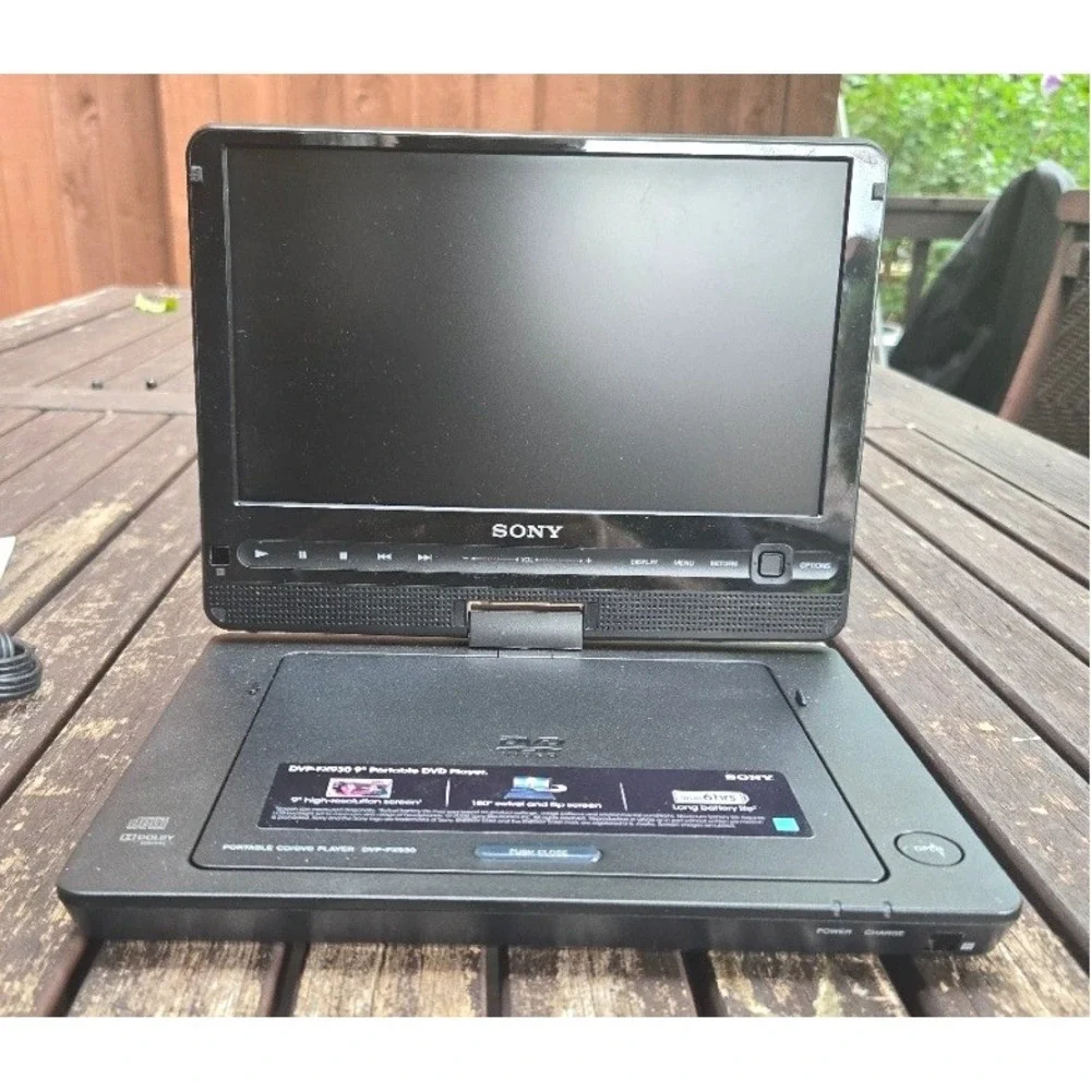 Sony DVP-FX930 9